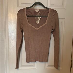 Hem & Thread Women's Sweater in Taupe